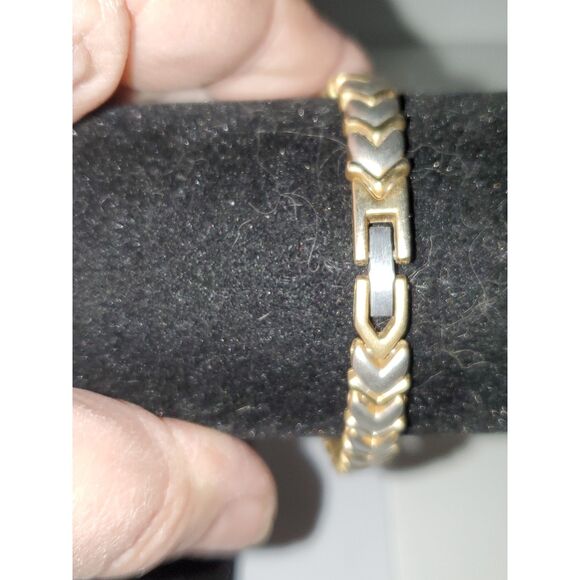 A Vintage Gold And Silver Tone Dual Metal Bracelet Elegant Formal Gift - Picture 2 of 12